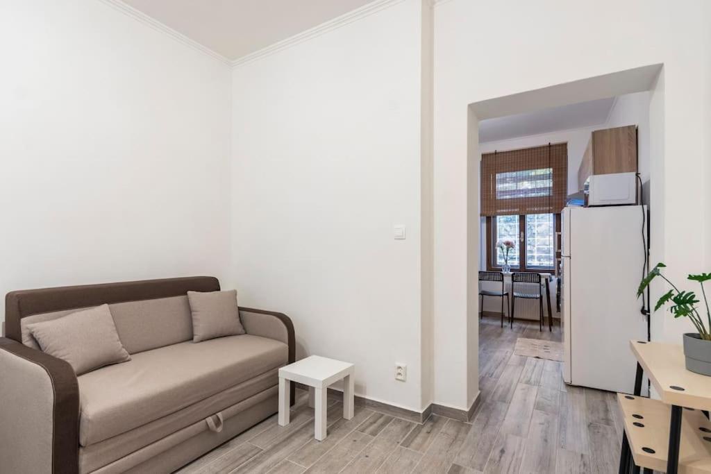 דירות קרלובי וארי Apartman Vishegrad מראה חיצוני תמונה